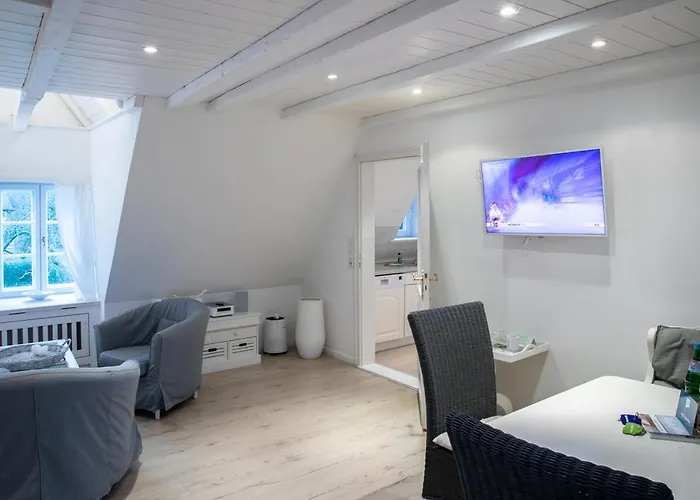 Silbermoewe_herrenhof * Wrixum